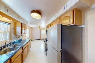 135 Thomas Ave, Butler, PA 16001 - Photo 9