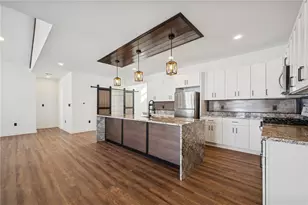 100 Barndo Dr, Fairview Township, PA 16025 - Photo 7