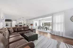 213 Oak Highland Dr, Moon/Crescent Twp, PA 15108 - Photo 9