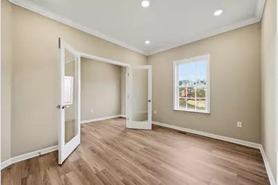 510 Gardenia Dr, Rostraver, PA 15012 - Photo 9