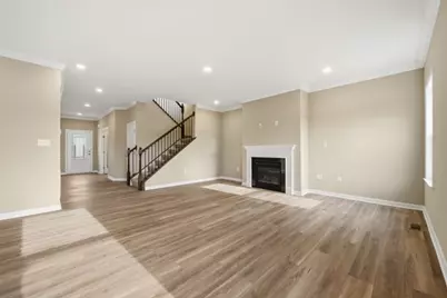 510 Gardenia Dr, Rostraver, PA 15012 - Photo 3