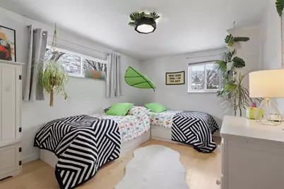 824 Foxland Dr, Pittsburgh, PA 15243 - Photo 29