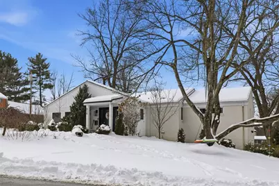 824 Foxland Dr, Pittsburgh, PA 15243 - Photo 3