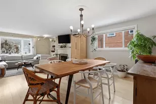 824 Foxland Dr, Pittsburgh, PA 15243 - Photo 15