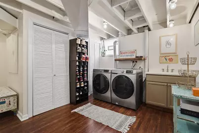 824 Foxland Dr, Pittsburgh, PA 15243 - Photo 31