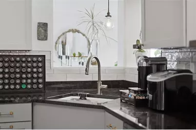 824 Foxland Dr, Pittsburgh, PA 15243 - Photo 21