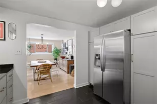 824 Foxland Dr, Pittsburgh, PA 15243 - Photo 19