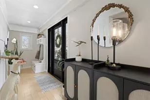 824 Foxland Dr, Pittsburgh, PA 15243 - Photo 5