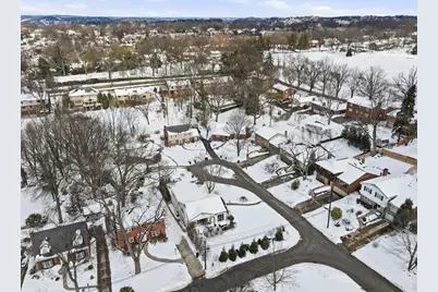 824 Foxland Dr, Pittsburgh, PA 15243 - Photo 41