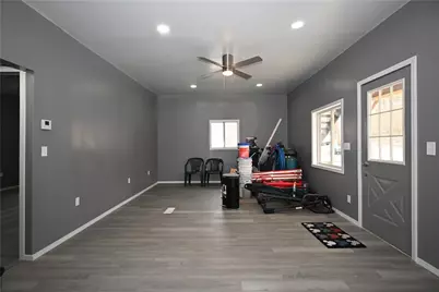 27 1st St, Houston, PA 15342 - Photo 27