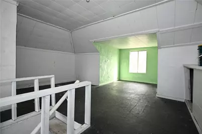 27 1st St, Houston, PA 15342 - Photo 25