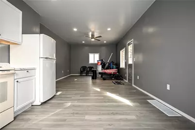 27 1st St, Houston, PA 15342 - Photo 31