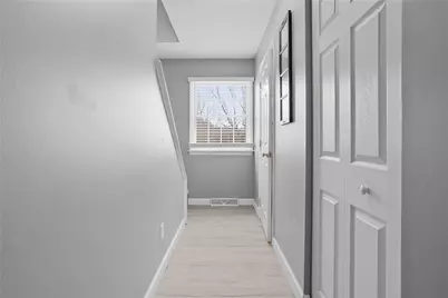 402 Acre Ave, Twp of But NW, PA 16001 - Photo 25