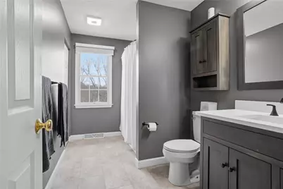 402 Acre Ave, Twp of But NW, PA 16001 - Photo 35