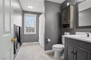 402 Acre Ave, Twp of But NW, PA 16001 - Photo 35