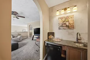 140 Cedar Ridge Dr, Center Township, PA 15061 - Photo 21