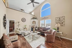 140 Cedar Ridge Dr, Center Township, PA 15061 - Photo 5