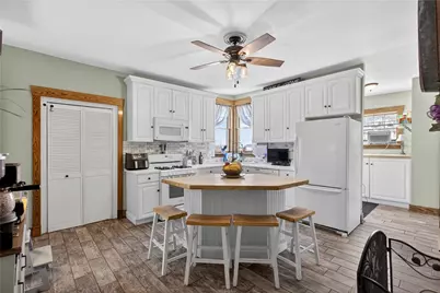 2433 Glen Mawr St, Pittsburgh, PA 15204 - Photo 9