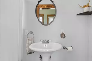 2433 Glen Mawr St, Pittsburgh, PA 15204 - Photo 13