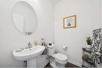 2185 Shawnee Dr, South Strabane, PA 15301 - Photo 9