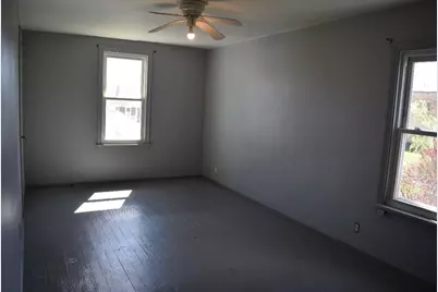 210 Maple Ln, Neville Twp, PA 15225 - Photo 9