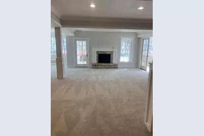 152 Saint Ives Way, Jackson Township, PA 16063 - Photo 9