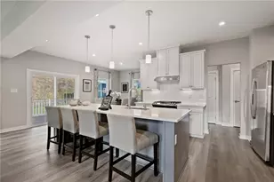 301 Shanleigh Dr, Jackson Township, PA 16063 - Photo 9