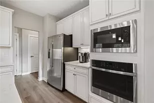 301 Shanleigh Dr, Jackson Township, PA 16063 - Photo 11