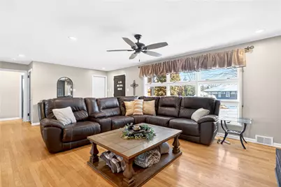 710 Santone Drive, Hempfield Township, PA 15601 - Photo 5