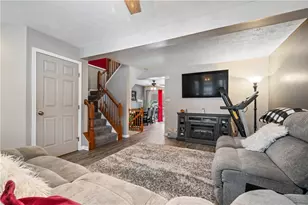 747 Parkridge Ln, Moon/Crescent Twp, PA 15108 - Photo 3