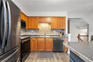 747 Parkridge Ln, Moon/Crescent Twp, PA 15108 - Photo 11