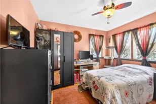 102 Lafayette Dr, Center Township, PA 15061 - Photo 17