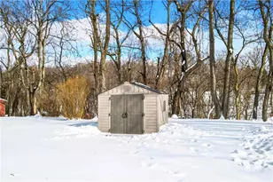 102 Lafayette Dr, Center Township, PA 15061 - Photo 33