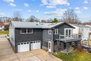 1621 Cordwell Dr, South Park, PA 15129 - Photo 3