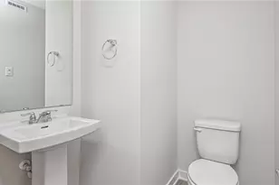 142 Scotland Ln, Harmony Boro, PA 16037 - Photo 11