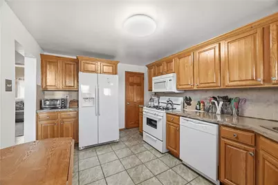 7017 Blackhawk Street, Pittsburgh, PA 15218 - Photo 13