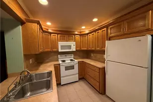 129 S Buhl Farm Dr, Hermitage, PA 16148 - Photo 21