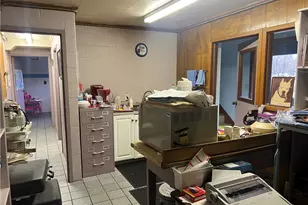 129 S Buhl Farm Dr, Hermitage, PA 16148 - Photo 25