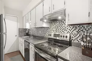 940 Adam Dr, Scott Township, PA 15216 - Photo 11