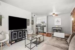 940 Adam Dr, Scott Township, PA 15216 - Photo 9