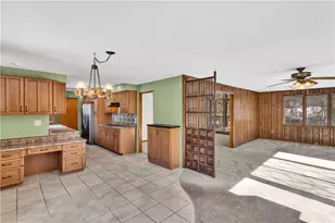 9342 Springfield Dr, Pittsburgh, PA 15101 - Photo 15