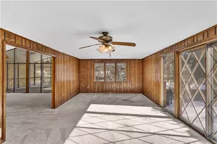 9342 Springfield Dr, Pittsburgh, PA 15101 - Photo 17