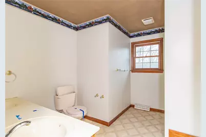 1045 Redoak Dr, Penn Twp, PA 15636 - Photo 25