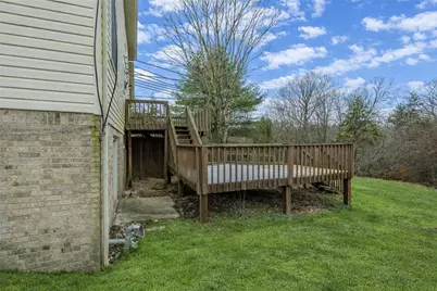 1045 Redoak Dr, Penn Twp, PA 15636 - Photo 5
