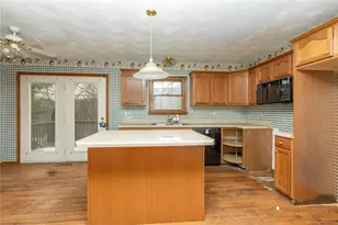 1045 Redoak Dr, Penn Twp, PA 15636 - Photo 11