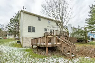 1045 Redoak Dr, Penn Twp, PA 15636 - Photo 33