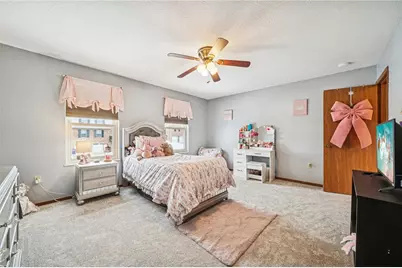 440 Shelbourne Dr, Pittsburgh, PA 15239 - Photo 29