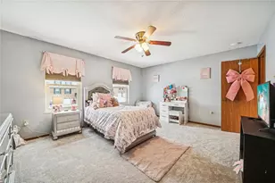 440 Shelbourne Dr, Pittsburgh, PA 15239 - Photo 29