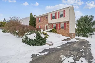 440 Shelbourne Dr, Pittsburgh, PA 15239 - Photo 3