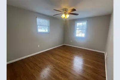 8239 Elaine Dr, Pittsburgh, PA 15237 - Photo 11